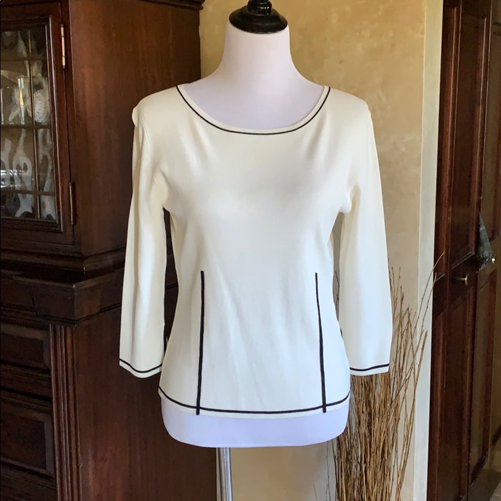 Pointelle cream w/black detail scoop neck sweater